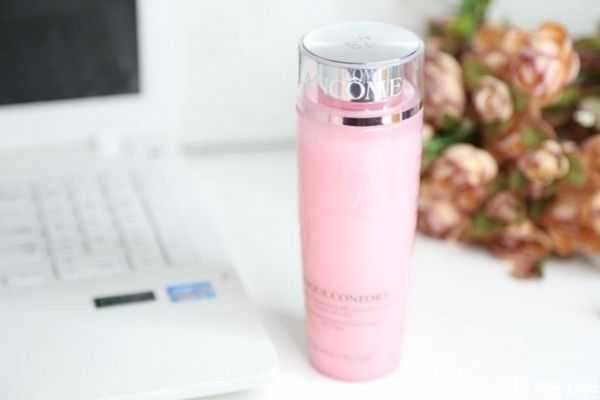 兰蔻粉水黄油配什么霜？兰蔻粉水适合混合肤质使用吗