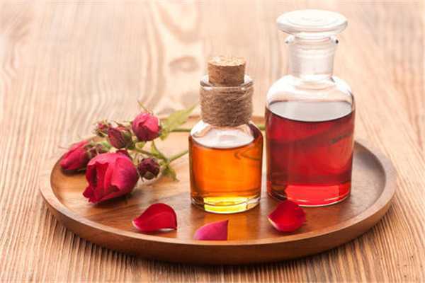 玫瑰精油丰胸效果怎么样 玫瑰精油丰胸效果怎么样