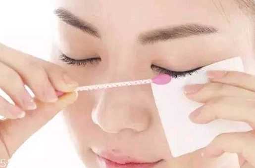 卸妆会伤害皮肤吗