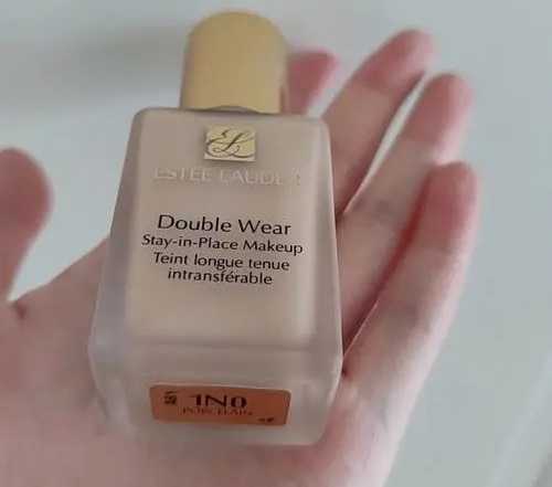 雅诗兰黛dw粉底液好用吗