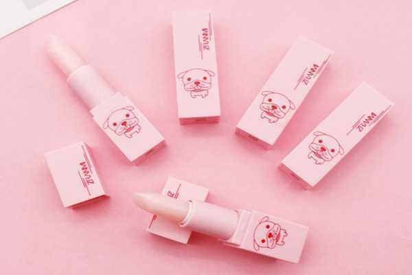 睡觉之前可以涂润唇膏吗