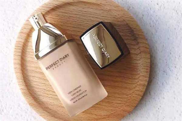 完美日记小金盖粉底液怎么样？完美日记小金盖适合什么皮肤