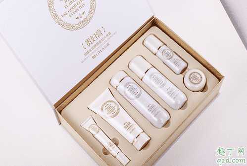 泊蝶贵妇膏早上用还是晚上用?泊蝶贵妇膏六件套适合年龄段 泊蝶贵妇膏早上用还是晚上用?泊蝶贵妇膏六件套适合年龄段