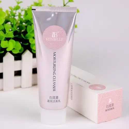 洁面霜主要涂在哪个部位?洁面霜可以涂脖子吗 洁面霜主要涂在哪个部位?洁面霜可以涂脖子吗