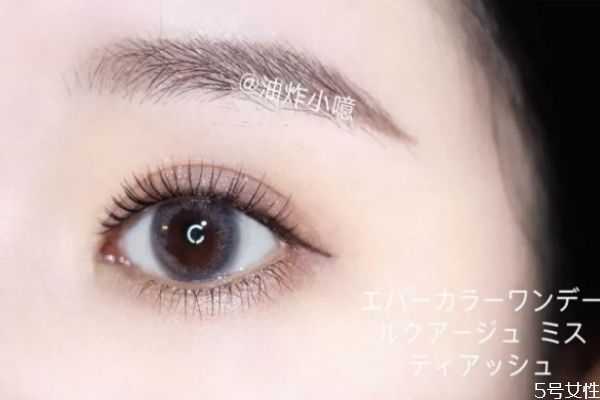 单眼皮戴美瞳眼睛能变大吗？戴美瞳效果好吗