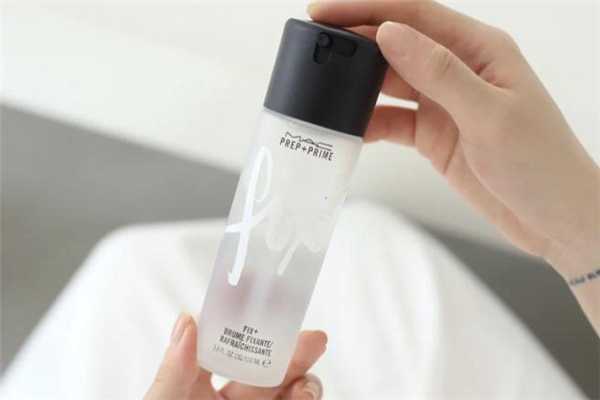 mac控妆水使用方法 mac控妆水用在哪一步