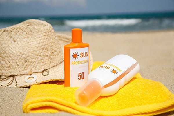 防晒霜保质期一般多久？防晒霜过期了还能用吗