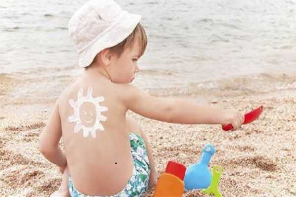 宝宝多大可以使用防晒品 宝宝多大可以使用防晒品
