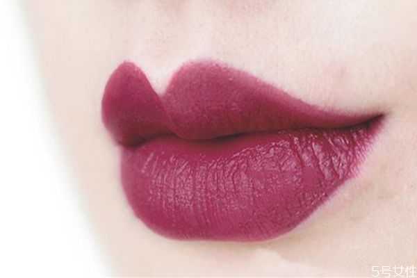 怎么知道唇釉是不是过期了 怎么知道唇釉是不是过期了