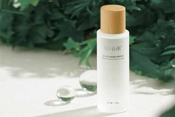 谷雨光感水好用吗?谷雨光感水可以白天用吗 谷雨光感水好用吗?谷雨光感水可以白天用吗