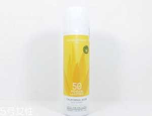 防晒喷雾和防晒霜哪个效果好？防晒喷雾可以喷脸吗