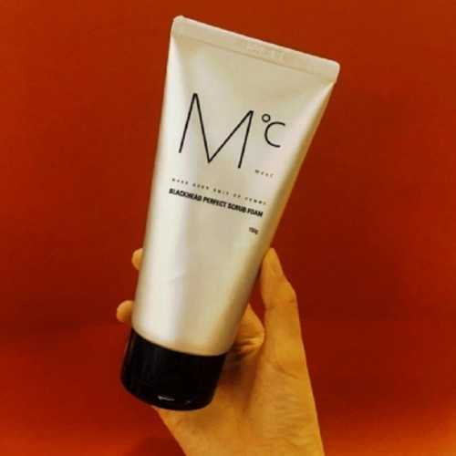 什么洗面奶去黑头收缩毛孔效果好