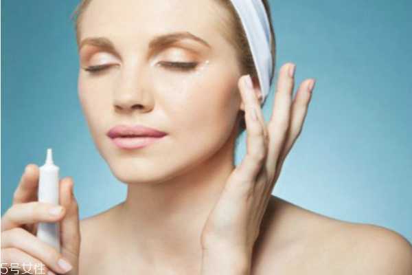 怎么按摩去除鱼尾纹 去鱼尾纹的按摩方法