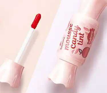 唇蜜可以和其他东西一起用吗