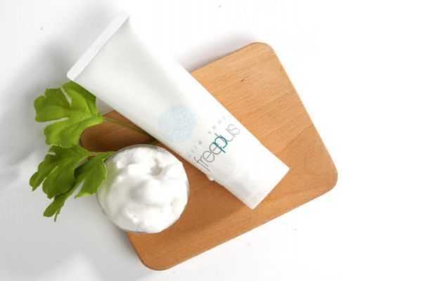 用洗面奶洗脸一天几次？用什么洗面奶洗脸最好