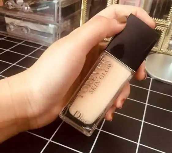 适合干皮又遮瑕的粉底液