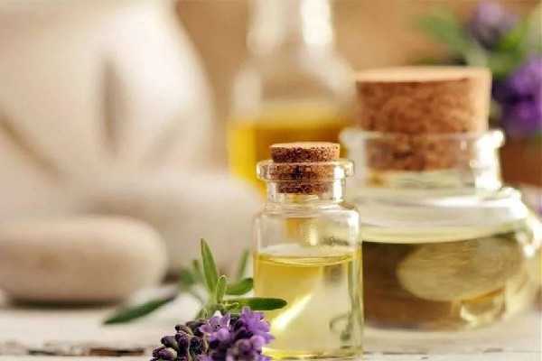 护肤精油的作用与功效 护肤精油的作用与功效