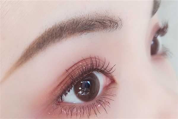 美瞳对眼睛有什么影响 美瞳对眼睛有什么影响