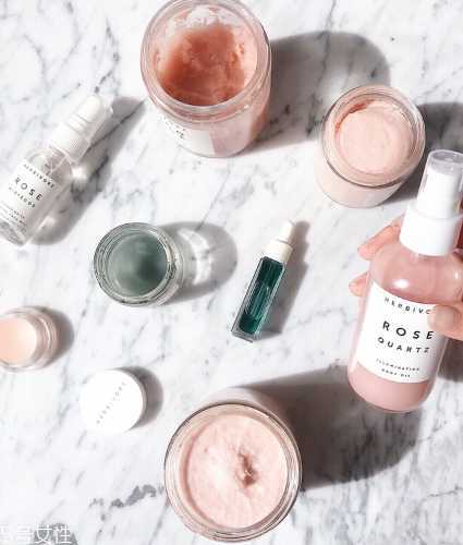 herbivore玫瑰椰子身体磨砂膏怎么样 提升浴室幸福感