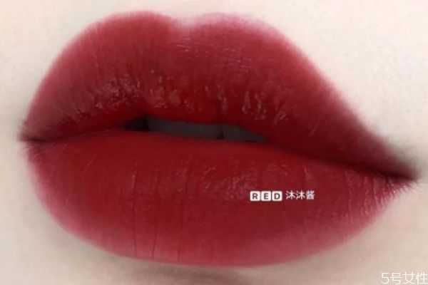 香奈儿唇釉154适合黄皮吗? 香奈儿唇釉154适合黄皮吗?