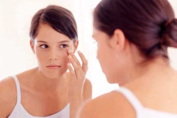 有粉刺可以化妆吗？有粉刺可以刷酸吗