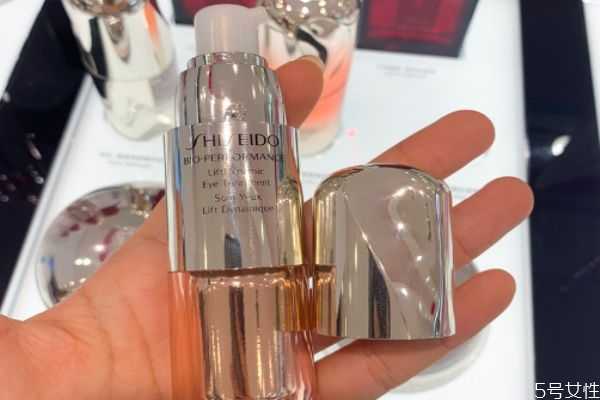 资生堂百优眼霜和雅诗兰黛眼霜哪个好？