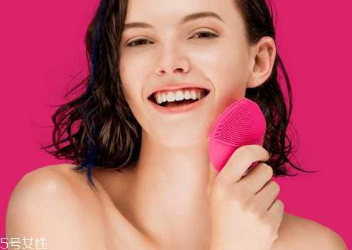 露娜洁面仪是什么原理 原来是这样