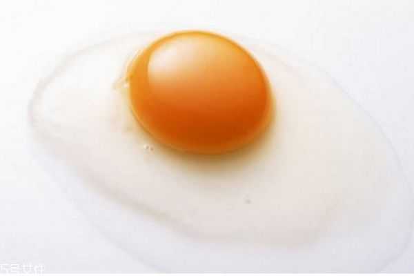 怎么用蛋清去黑头