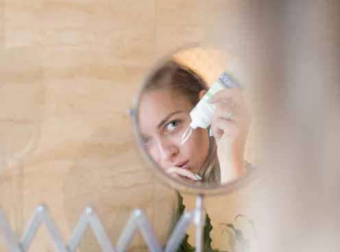 精华和面霜哪个重要 精华和面霜哪个重要