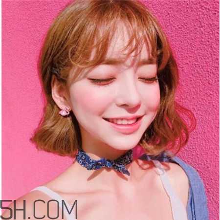 女生齐肩烫发图片大全