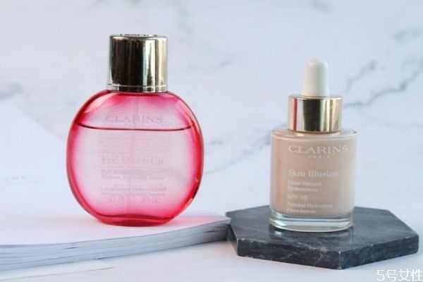 定妆喷雾可以喷在美妆蛋上吗