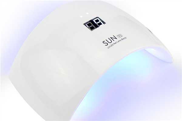美甲灯多久会老化 美甲灯多久会老化