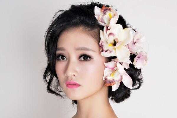 女人需要天天化妆吗?睫毛膏卸不干净会怎样 女人需要天天化妆吗?睫毛膏卸不干净会怎样