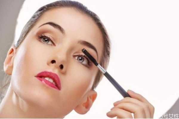 眼距宽怎么改善？怎样改善眼距过宽