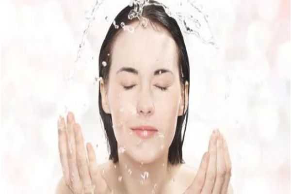 洗面奶怎么用最正确