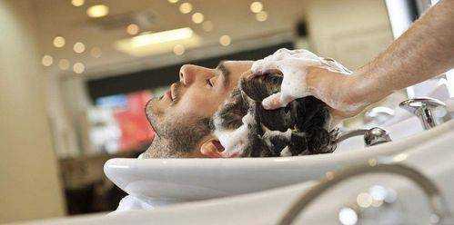 夏天天热多久洗一次头最科学？