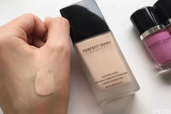完美日记粉底液适合什么肤质? 完美日记粉底液适合什么肤质?