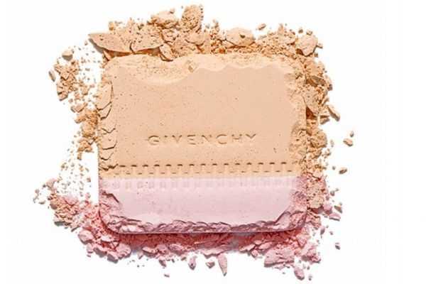 粉饼什么时候用才正确 粉饼什么时候用才正确