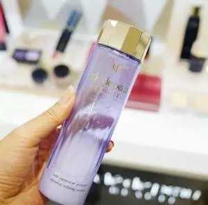 收缩毛孔紧致皮肤哪个牌子好?这7款水乳精华建议一试 收缩毛孔紧致皮肤哪个牌子好?这7款水乳精华建议一试