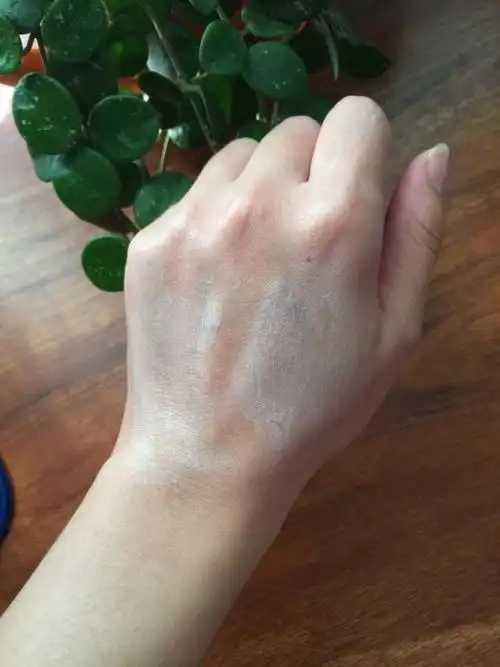 素颜霜和隔离霜的区别