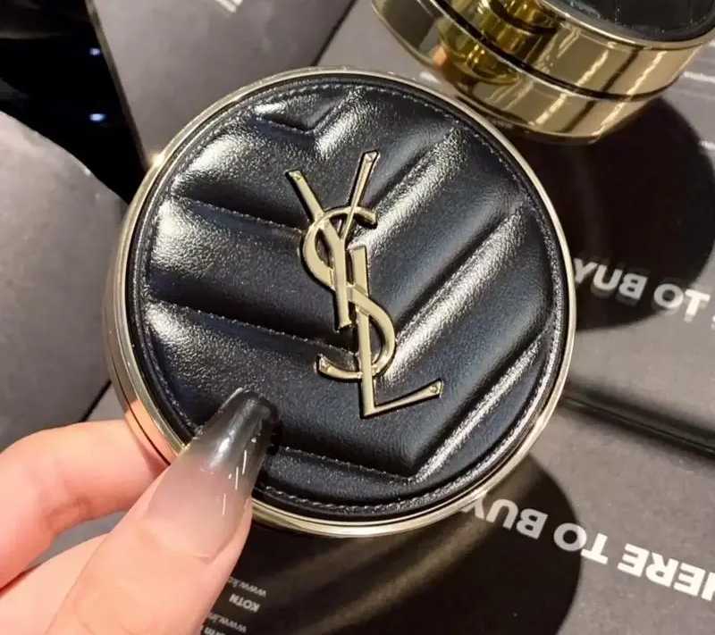 圣罗兰气垫b10和b20哪个好用?快来看看你选对了没有 圣罗兰气垫b10和b20哪个好用?快来看看你选对了没有