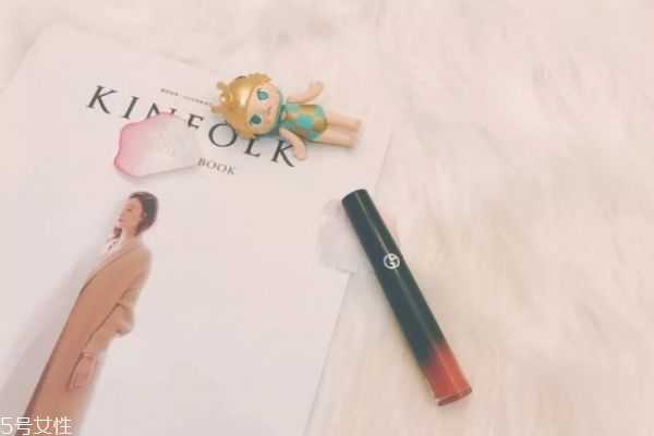 春夏涂什么颜色口红 适合春天的口红