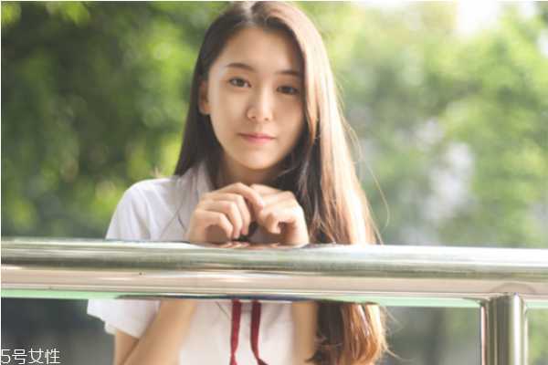 防晒喷雾防汗吗