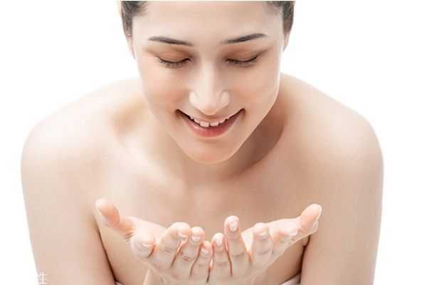 牙膏洗脸能去除黑头吗