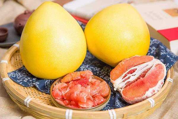 柚子对皮肤有什么好处 柚子对皮肤有什么好处