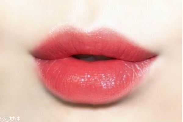 最适合夏季的口红 夏季口红颜色推荐 最适合夏季的口红 夏季口红颜色推荐