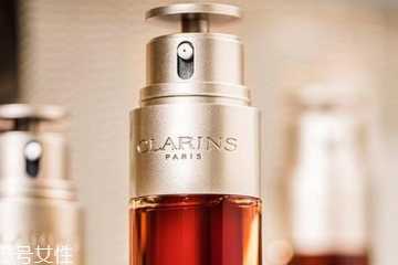 精华产品越黏稠越好吗?精华液、乳怎么用 精华产品越黏稠越好吗?精华液、乳怎么用