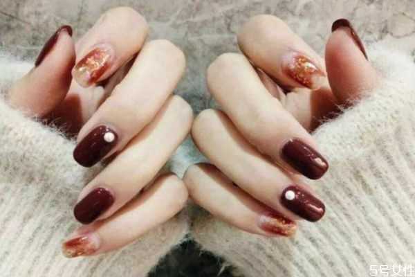 日式光疗美甲怎么做？哪几款日式美甲值得推荐