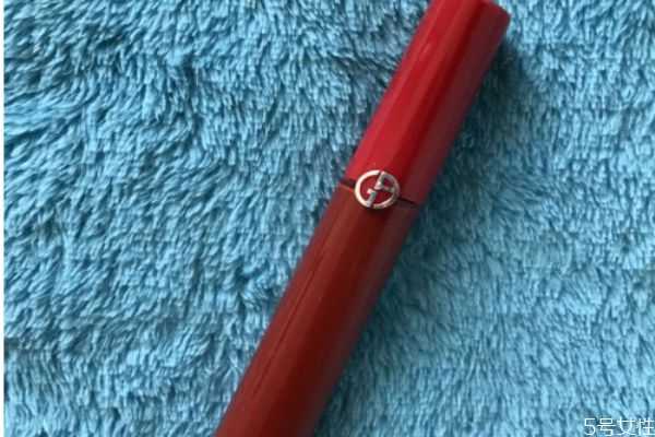 阿玛尼唇釉什么味道?阿玛尼唇釉真假对比 阿玛尼唇釉什么味道?阿玛尼唇釉真假对比