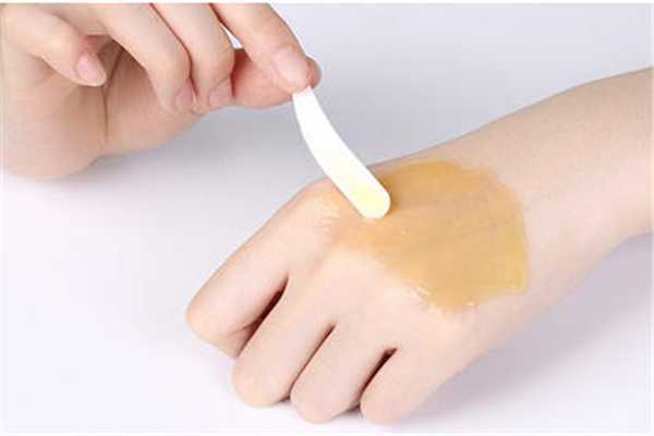 手膜和手蜡有什么区别?手膜和手蜡哪个好 手膜和手蜡有什么区别?手膜和手蜡哪个好